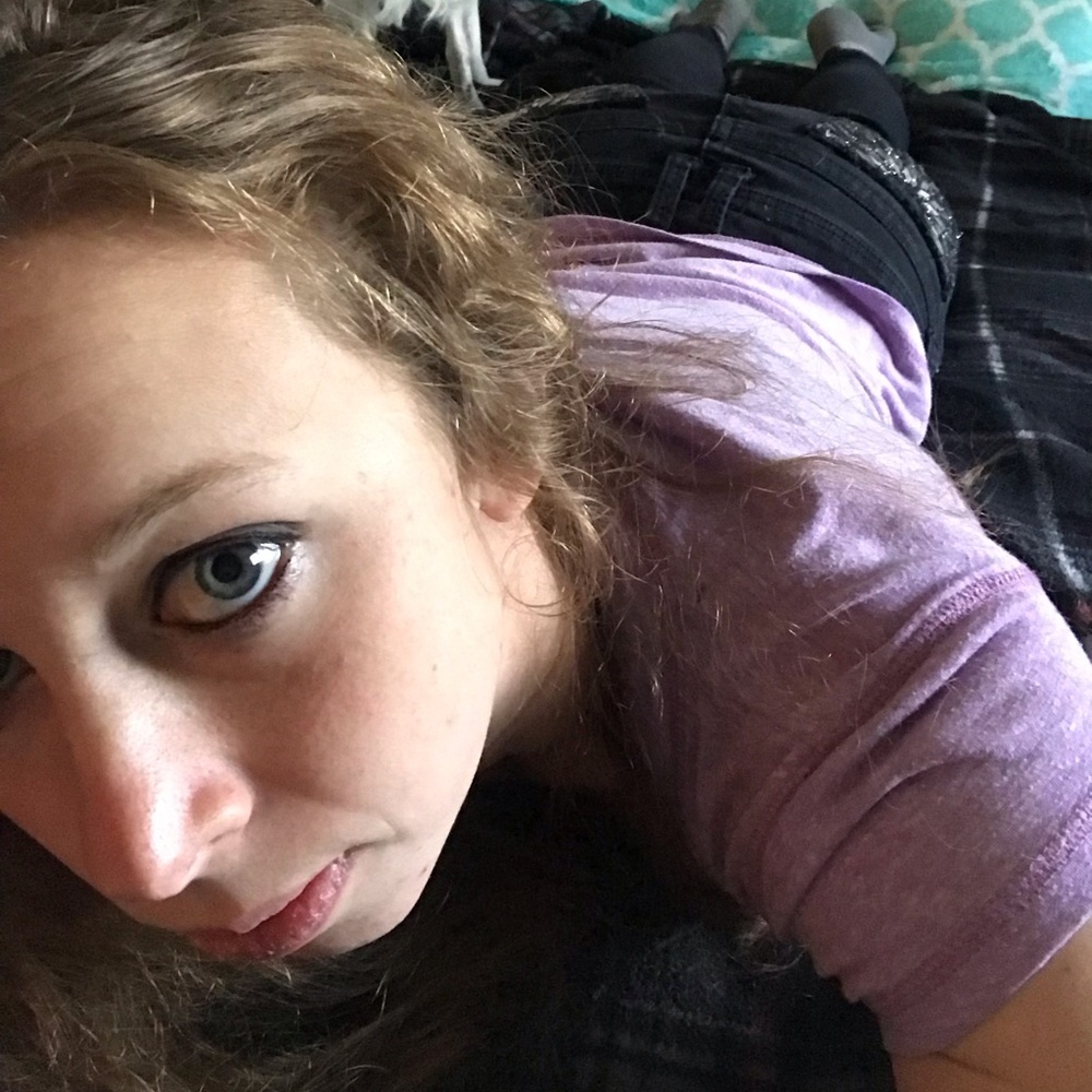 Meet your Posher, Becca